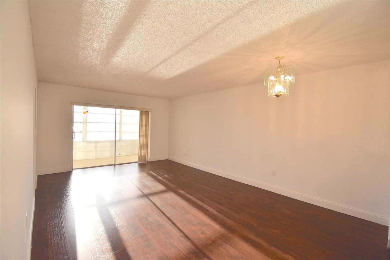 3051 Sunrise Lakes Drive 311 — photo 5