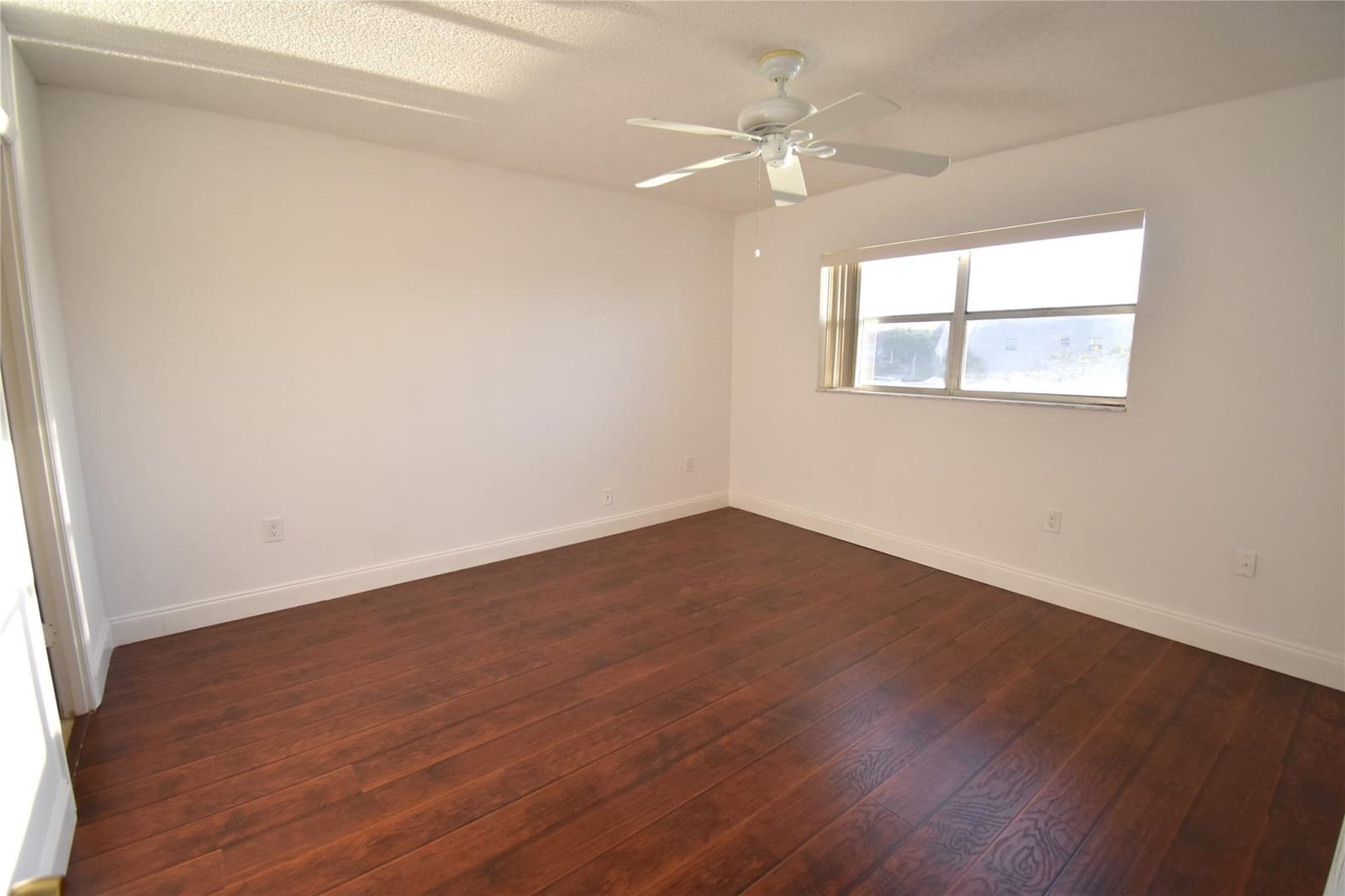 3051 Sunrise Lakes Drive 311 — photo 8