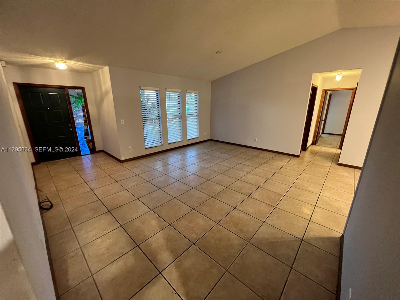 1921 SW Hickock Terrace — photo 10