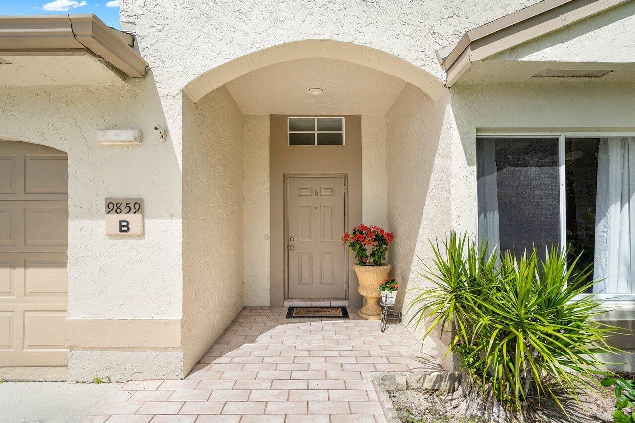 9859 Boca Gardens Circle B, Boca Raton, FL 33496 photo 4