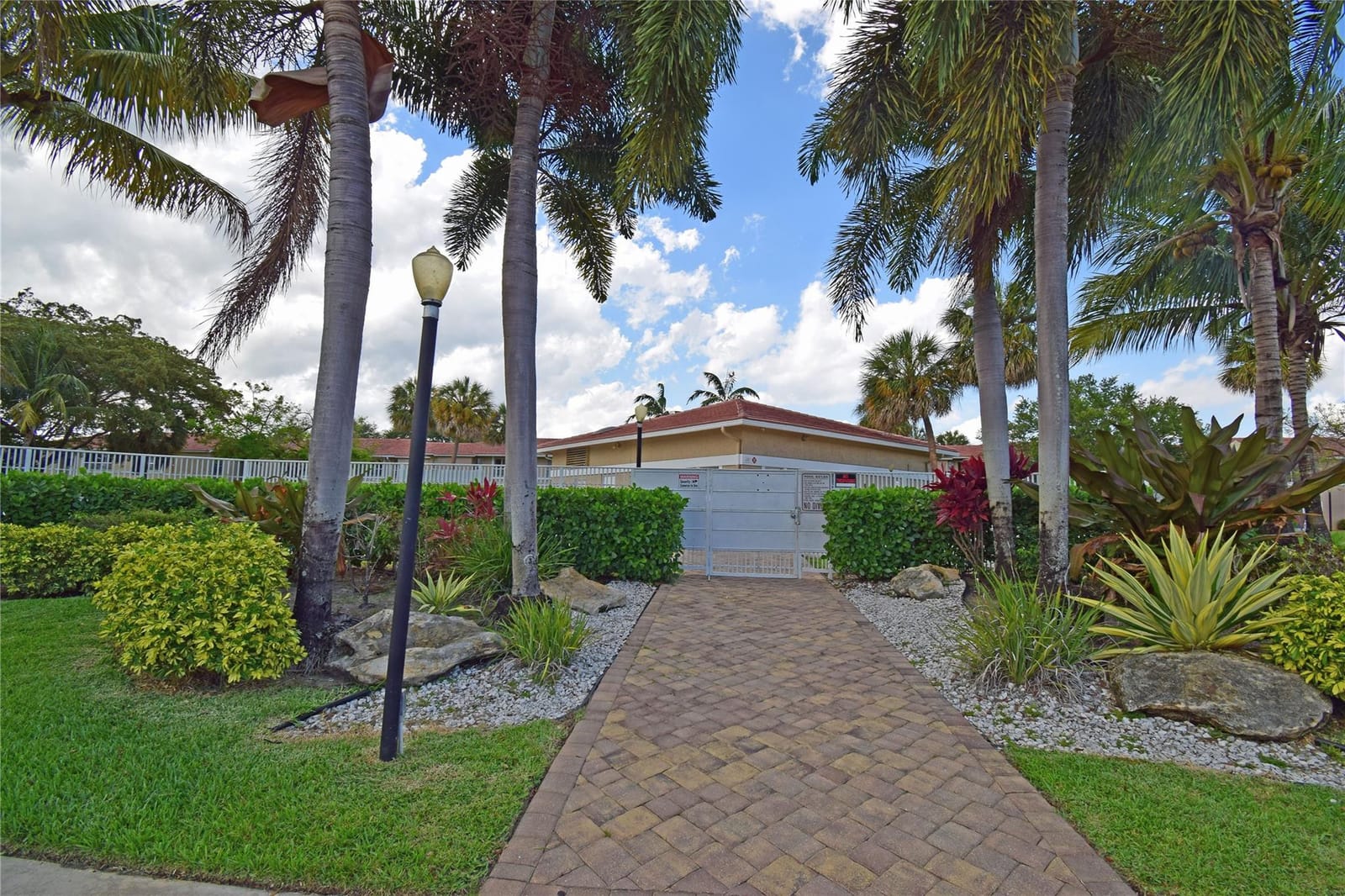 9942 Twin Lakes Drive 7-F, Coral Springs, FL 33071 photo 24
