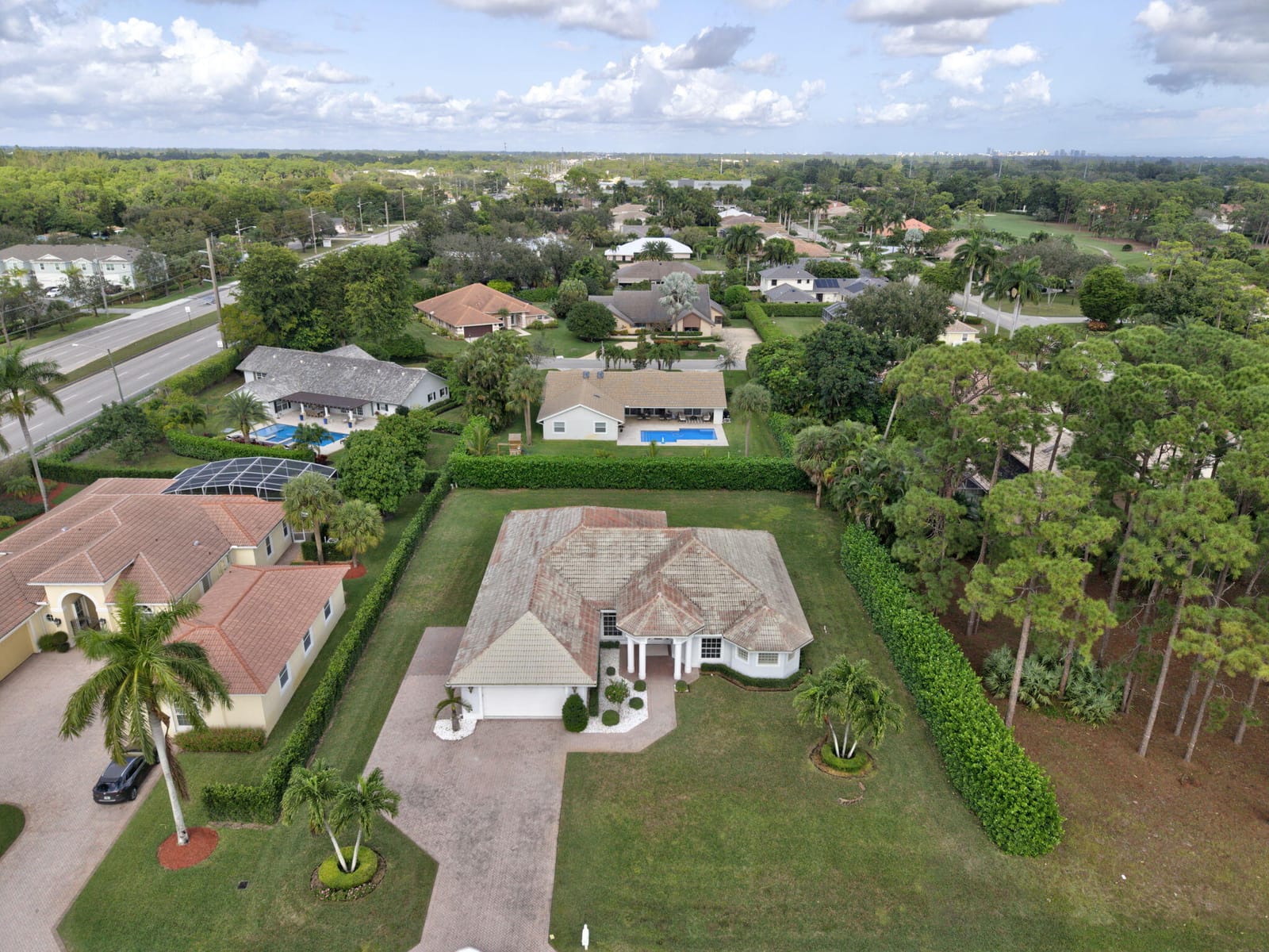 100 N Country Club Boulevard, Atlantis, FL 33462