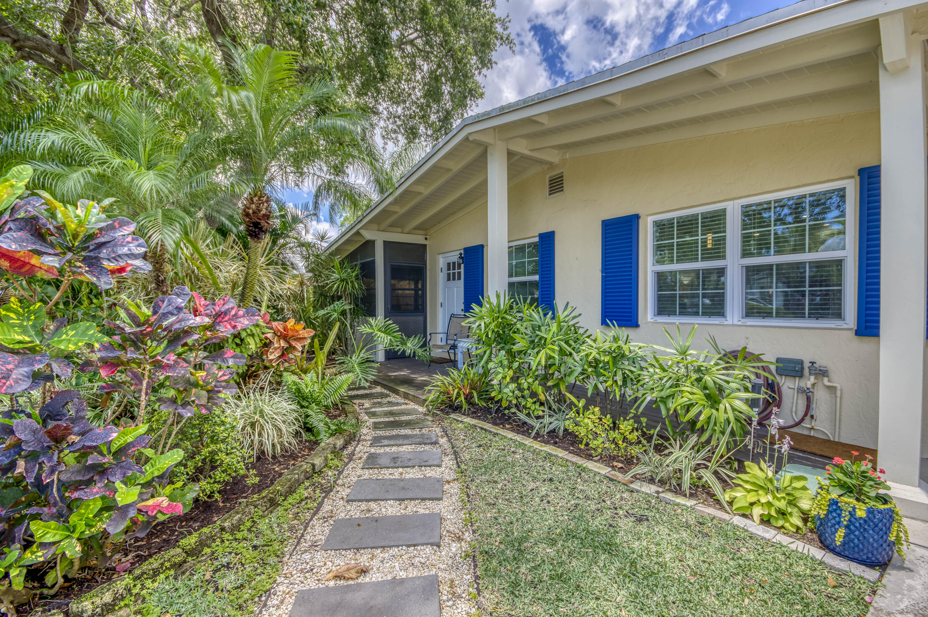 404 S Caloosahatchee Avenue, Jupiter, FL 33458, Jupiter