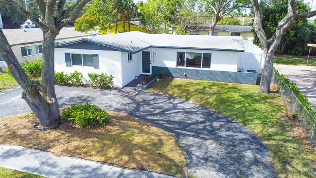 5651 Rae Avenue, sold in Gramercy Park Unit 4, West Palm Beach, FL