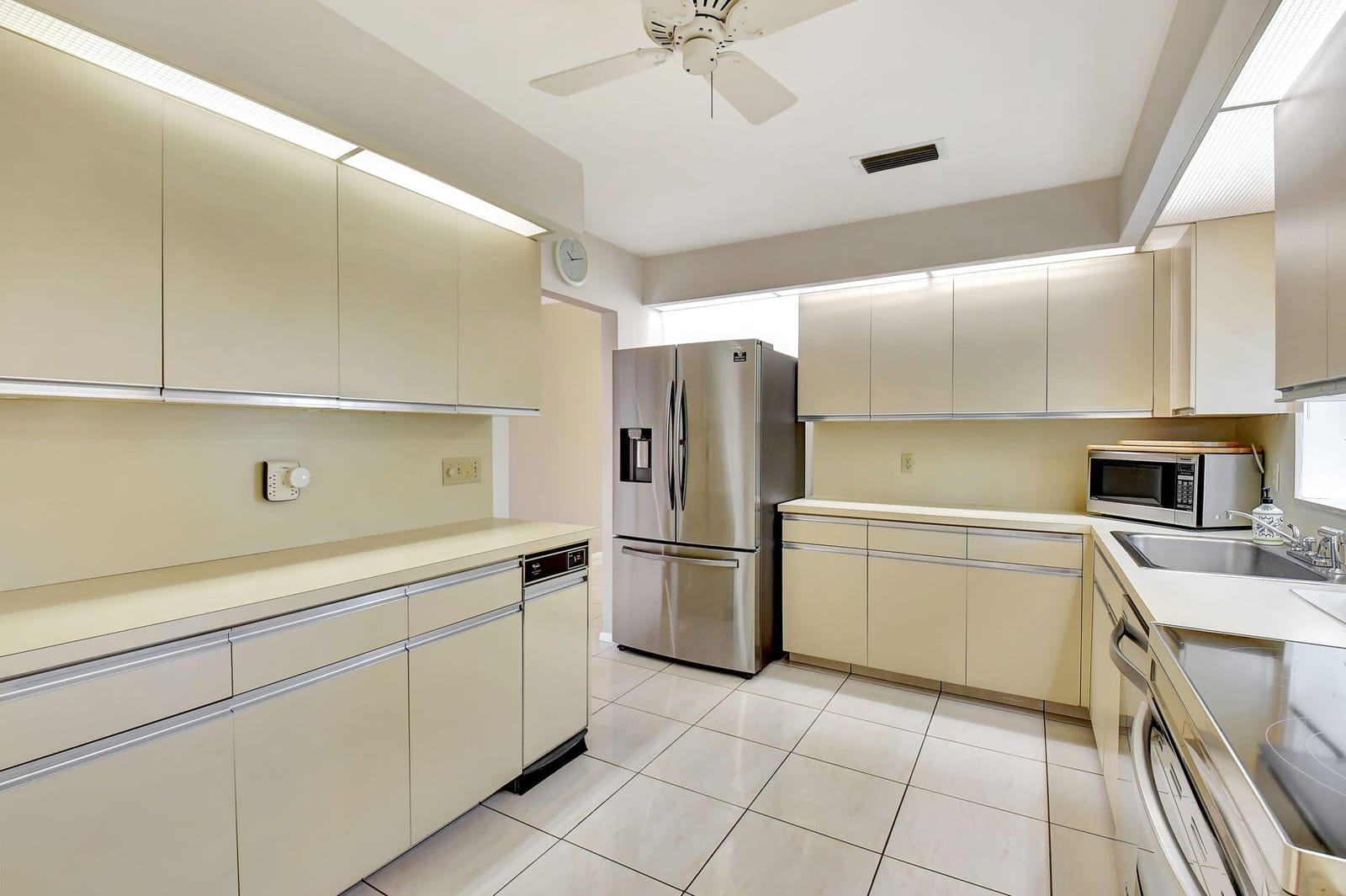 45 Eastgate Drive B, Boynton Beach, FL 33436 photo 13