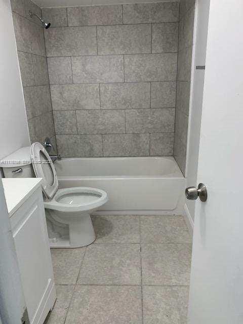 5900 NW 17th Place 109 — photo 3