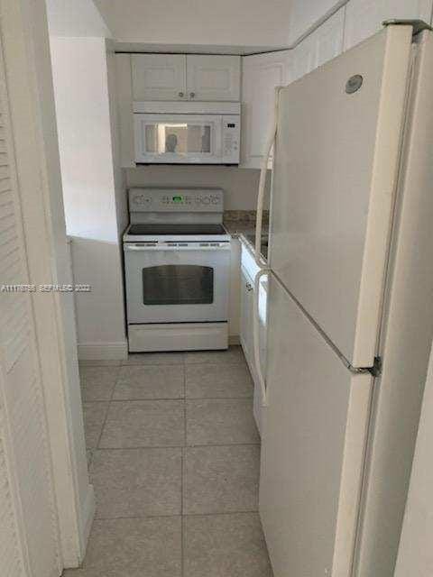 5900 NW 17th Place 109 — photo 6
