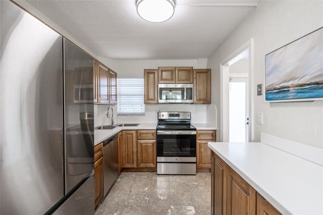 8900 Washington Boulevard 403A, Pembroke Pines, FL 33025