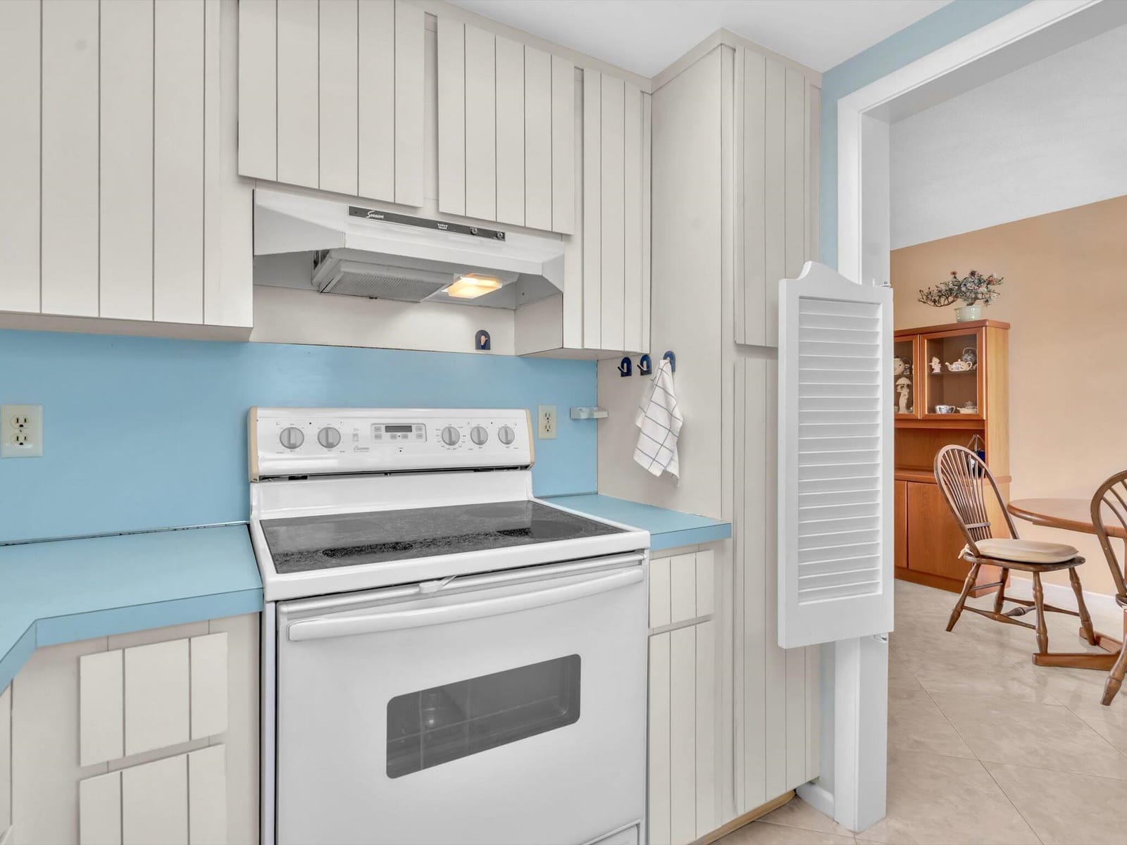 300 NE 20th Street 605 — photo 5