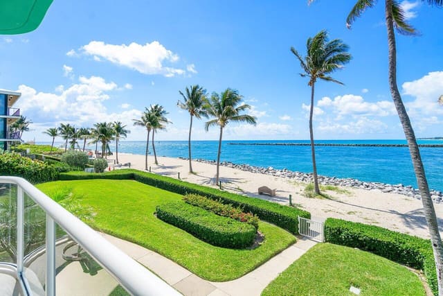 120 Inlet Way 204, Palm Beach Shores, FL 33404