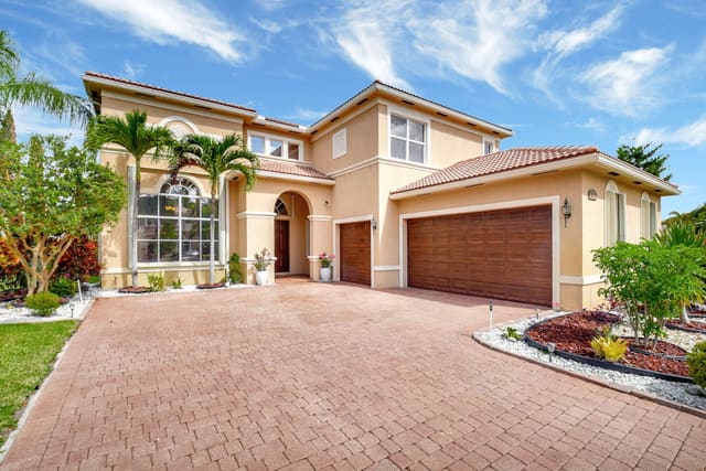 8841 Cobblestone Point Circle, sold in Countryside Meadows, Boynton Beach, FL