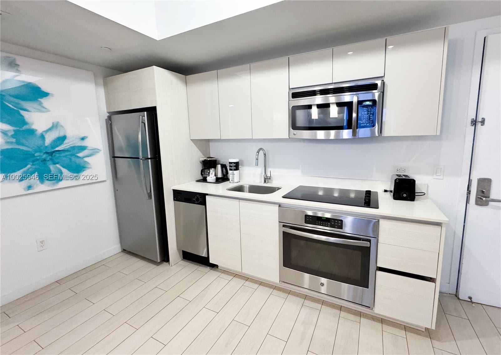 2602 E Hallandale Beach Boulevard 1605, Hallandale Beach, FL 33009 photo 8