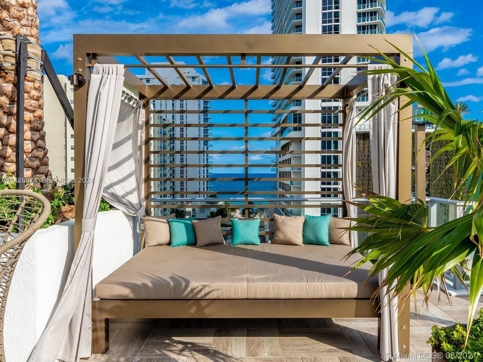 4010 S Ocean Drive R301 — photo 2