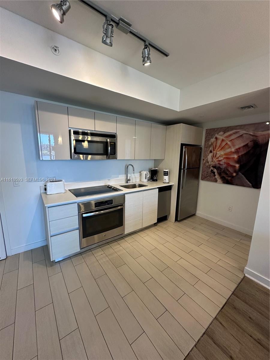 2602 E Hallandale Beach Boulevard R807, Hallandale Beach, FL 33009 photo 14