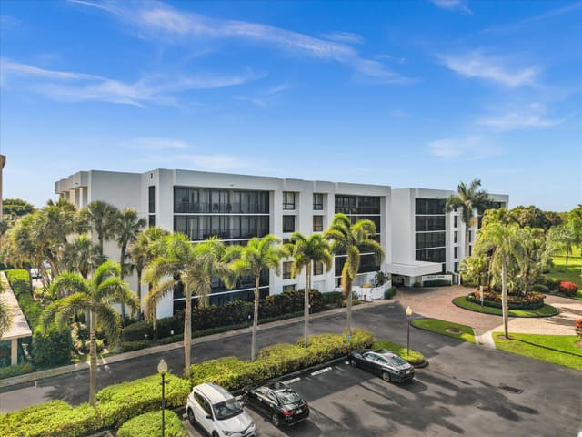 20110 Boca West Drive 232, sold in Laurel Oaks & Laurel Oaks Condo, Boca Raton, FL