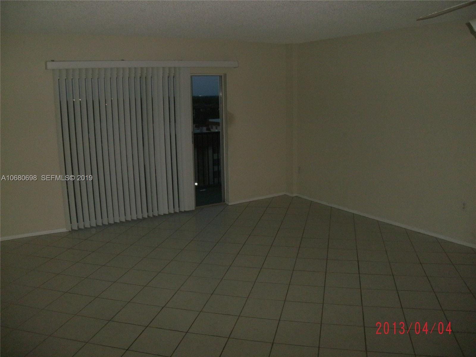 4174 Inverrary Drive 911 — photo 9