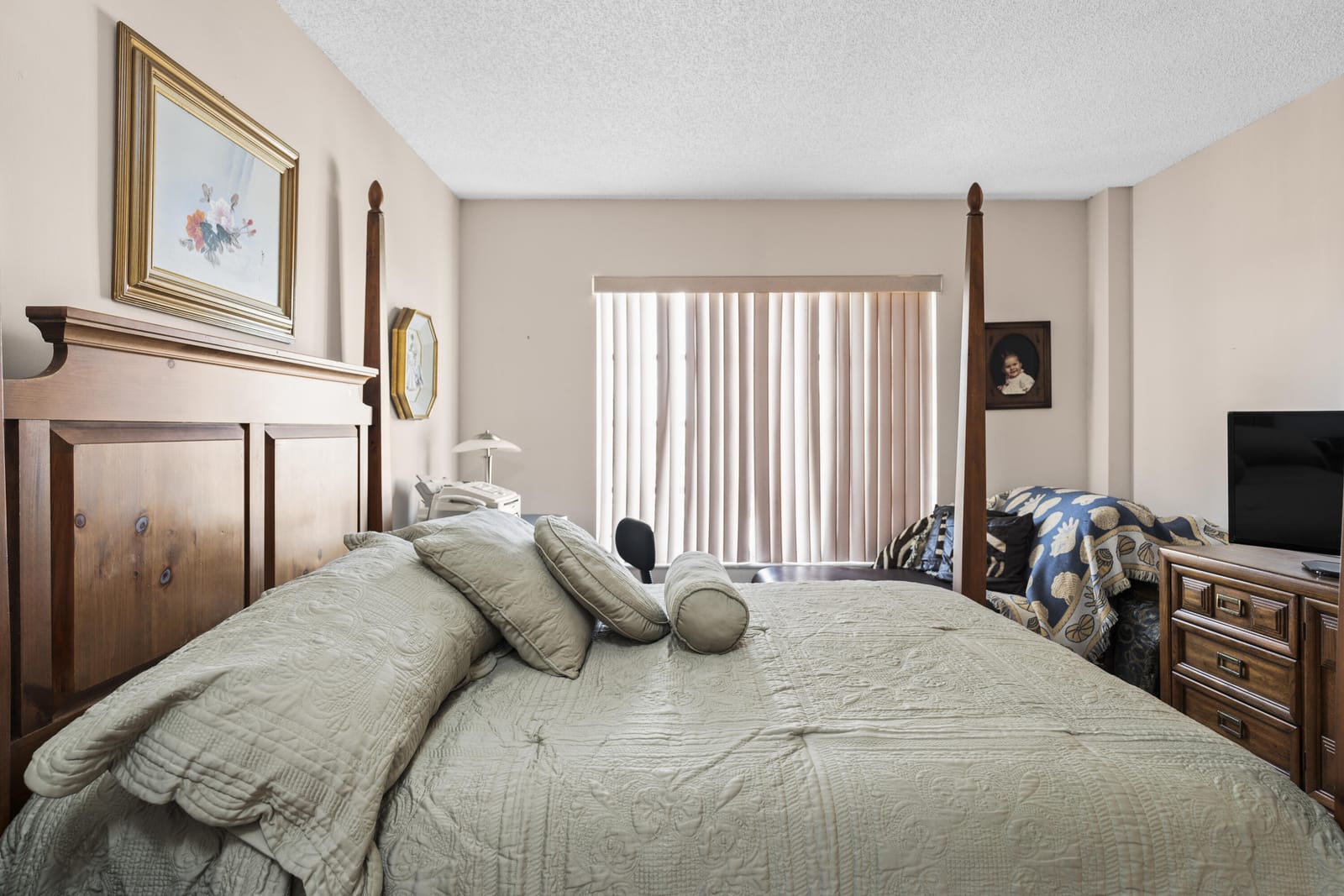 4174 Inverrary Drive 413 — photo 12