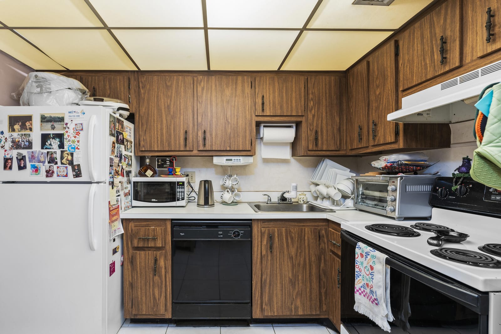 4174 Inverrary Drive 413 — photo 8