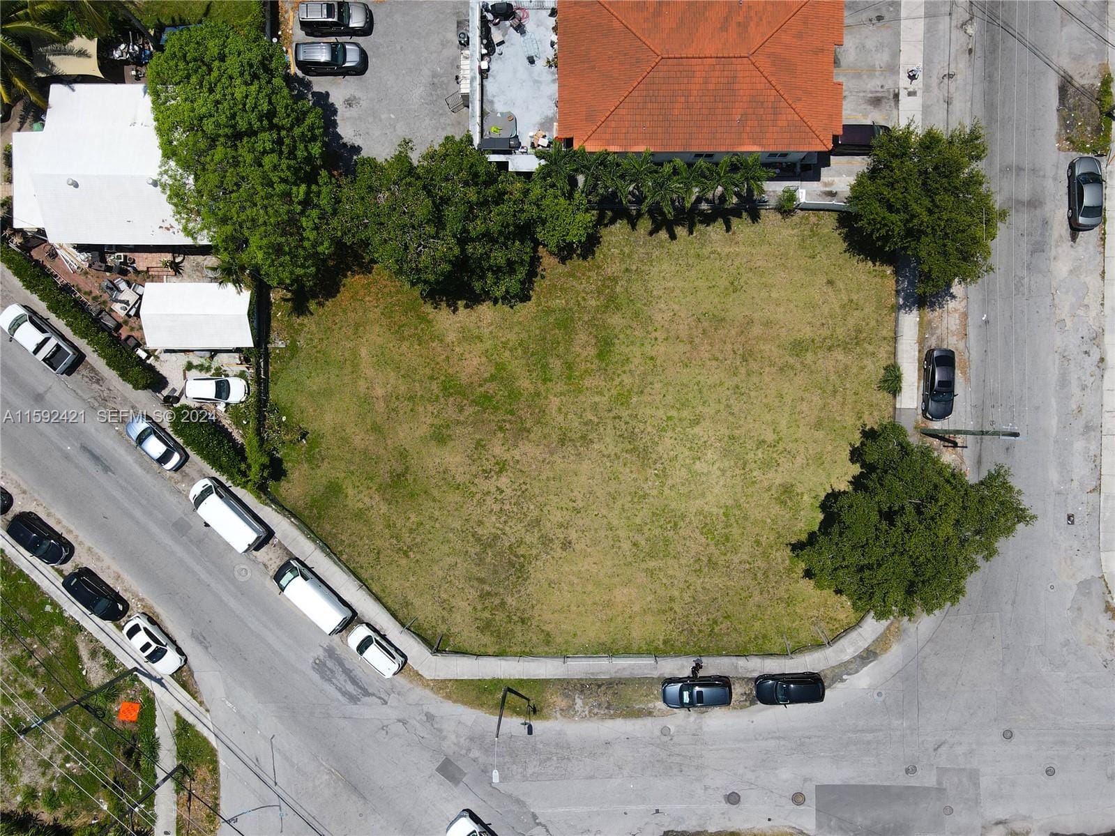 1510 NW 16 Te — photo 2