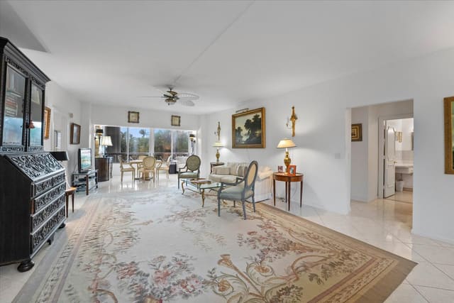 389 S Lake Drive 2f, sold in Three Eighty Nine Corp Lessee, Palm Beach, FL