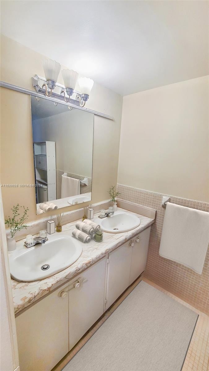 7410 SW 82nd Street K211 — photo 5