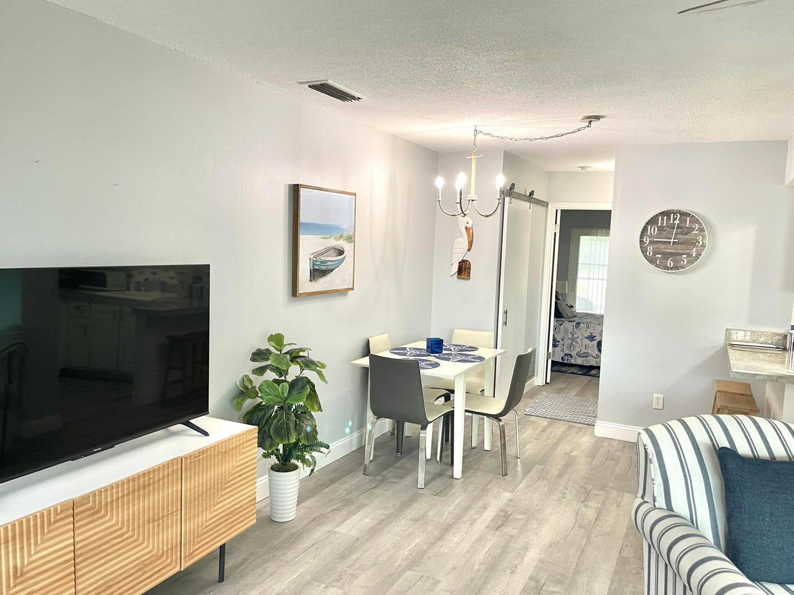 2929 SE Ocean Boulevard J8 — photo 4