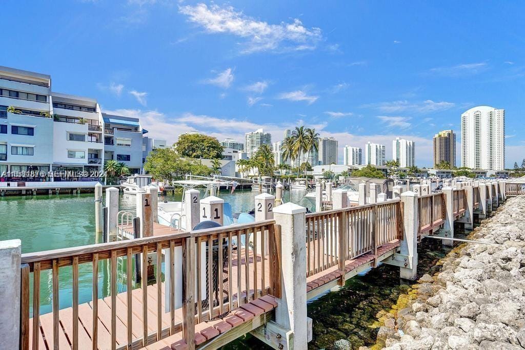 400 Kings Point Drive 1219 — photo 3
