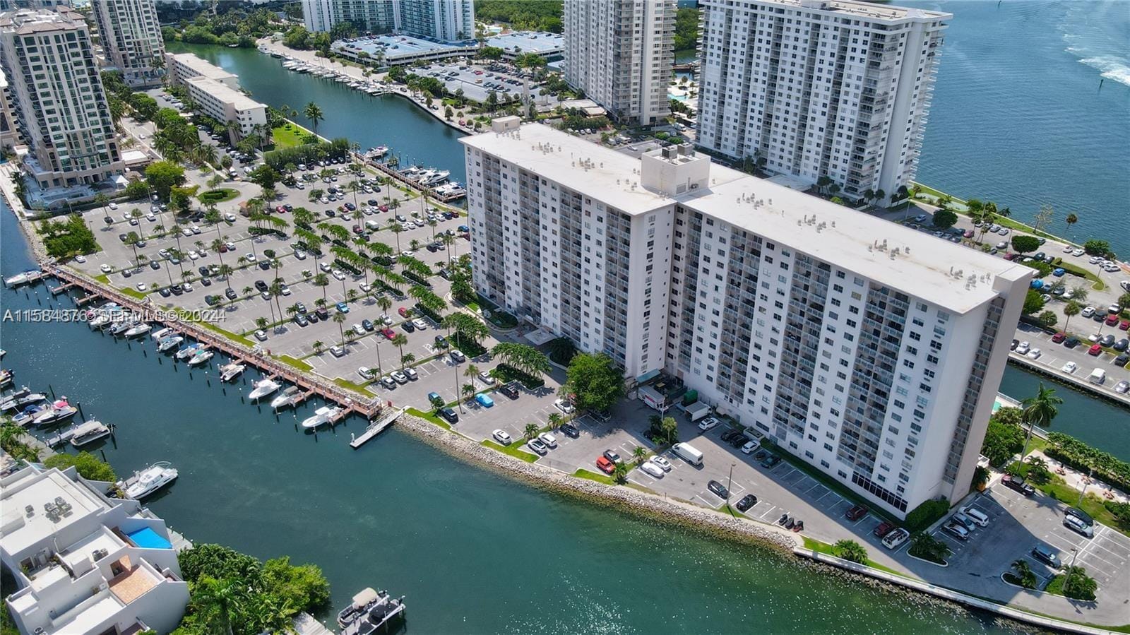 400 Kings Point Drive 1219 — photo 8
