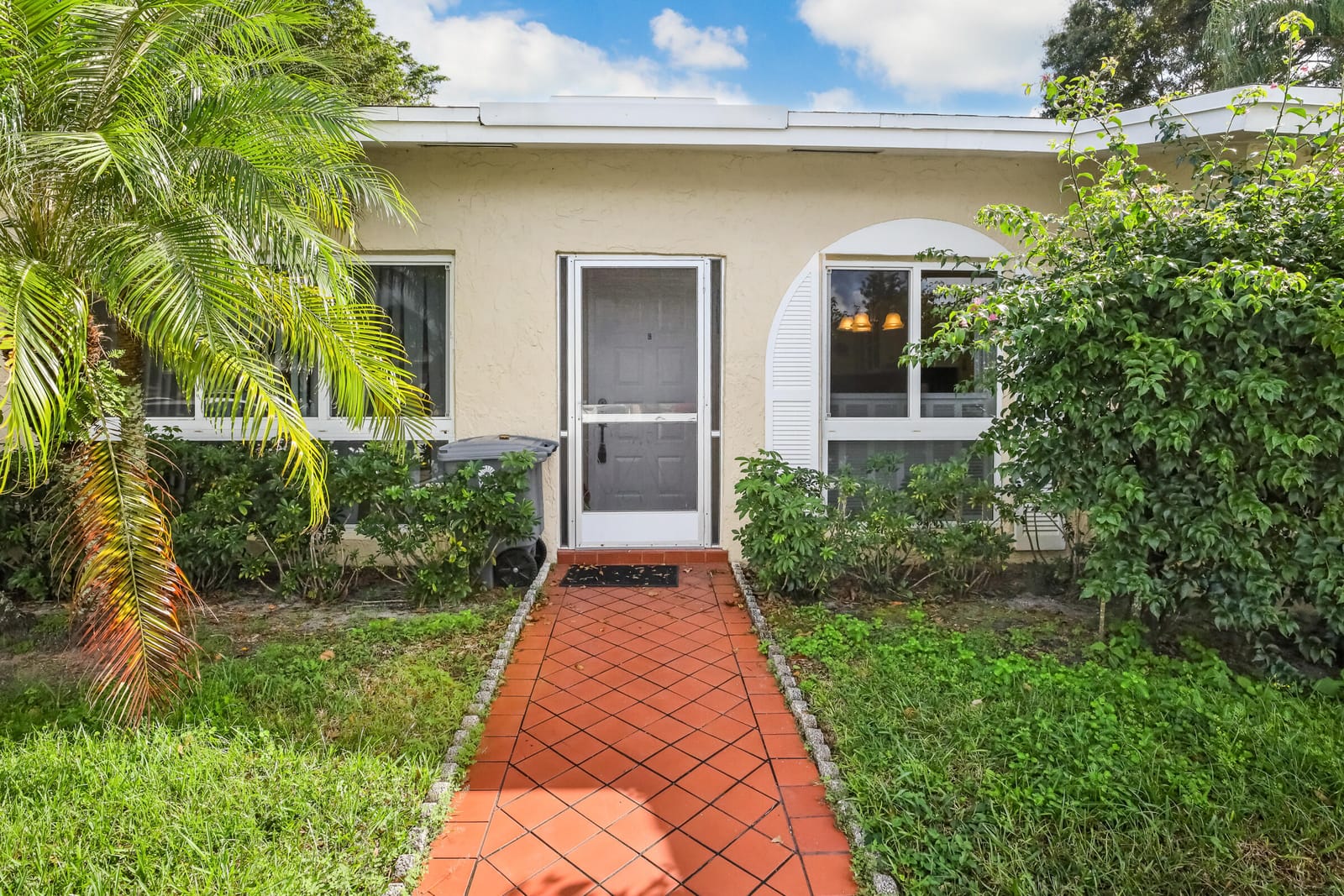 13735 Flora Place C, Delray Beach, FL 33484 photo 2