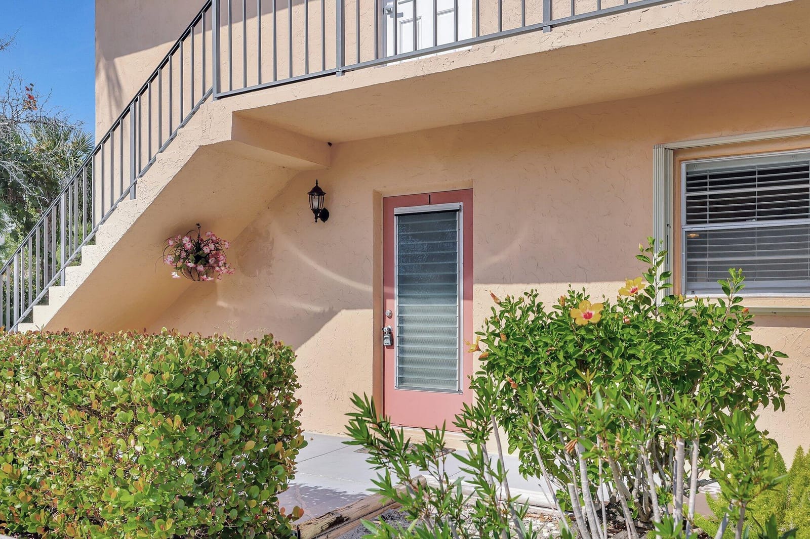 2950 SE Ocean Boulevard 20-1, Stuart, FL 34996 photo 2