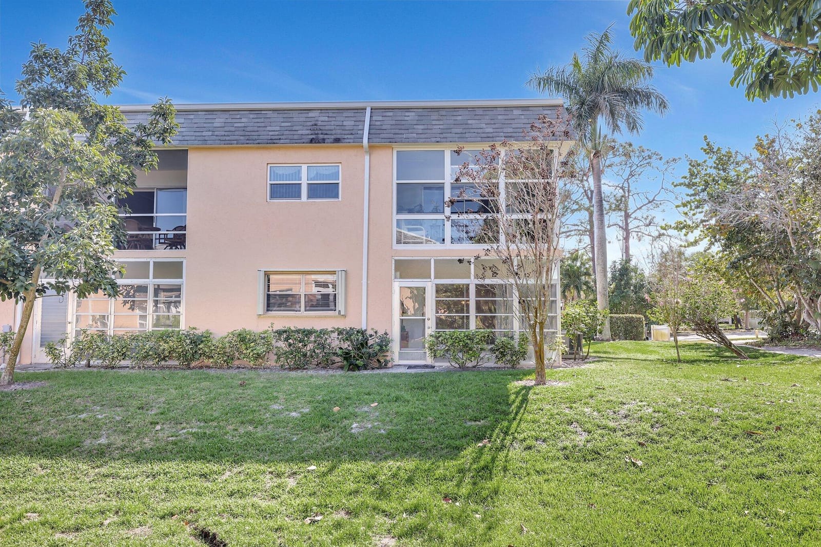 2950 SE Ocean Boulevard 20-1, Stuart, FL 34996 photo 5