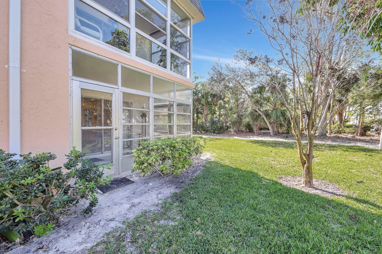 2950 SE Ocean Boulevard 20-1, Stuart, FL 34996 photo 6