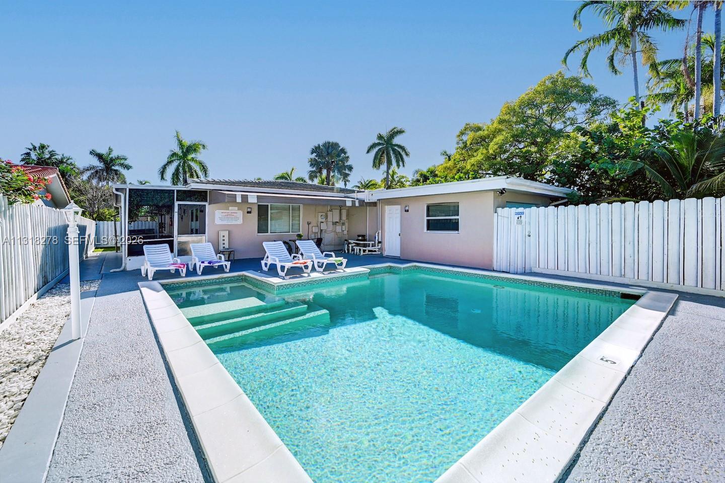 825 Harrison Street, Hollywood, FL 33019, Hollywood