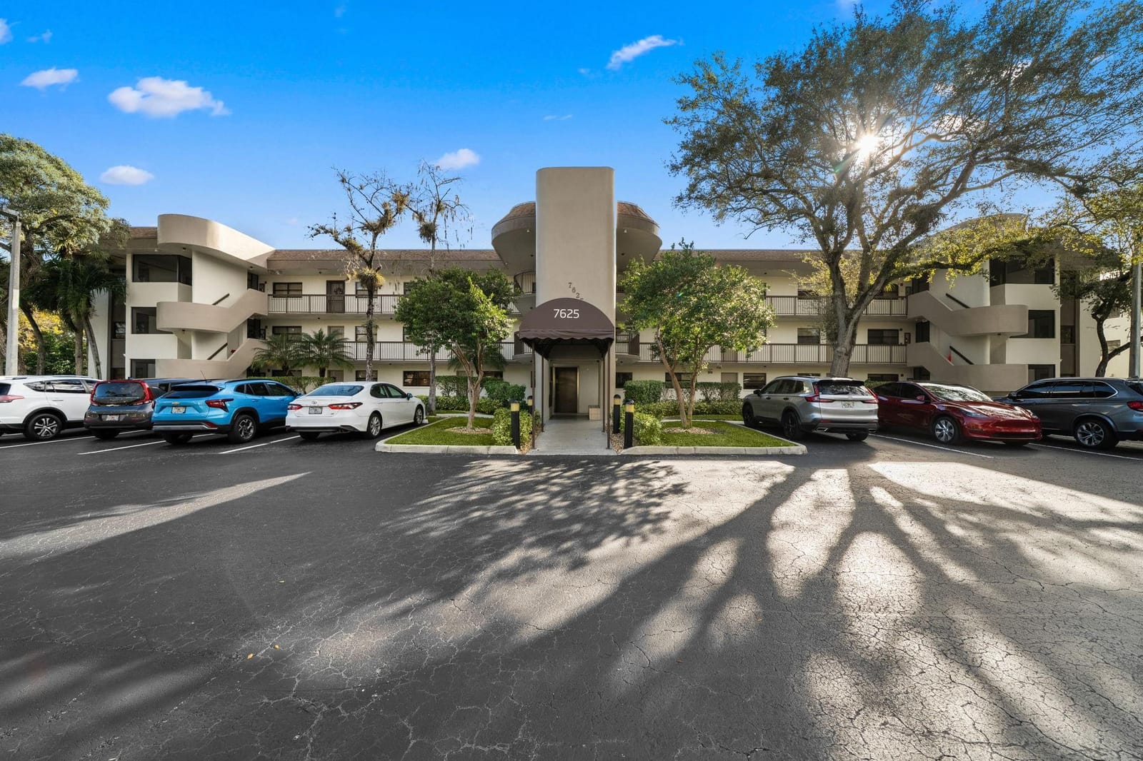 7625 NW 79th Avenue 106, Tamarac, FL 33321