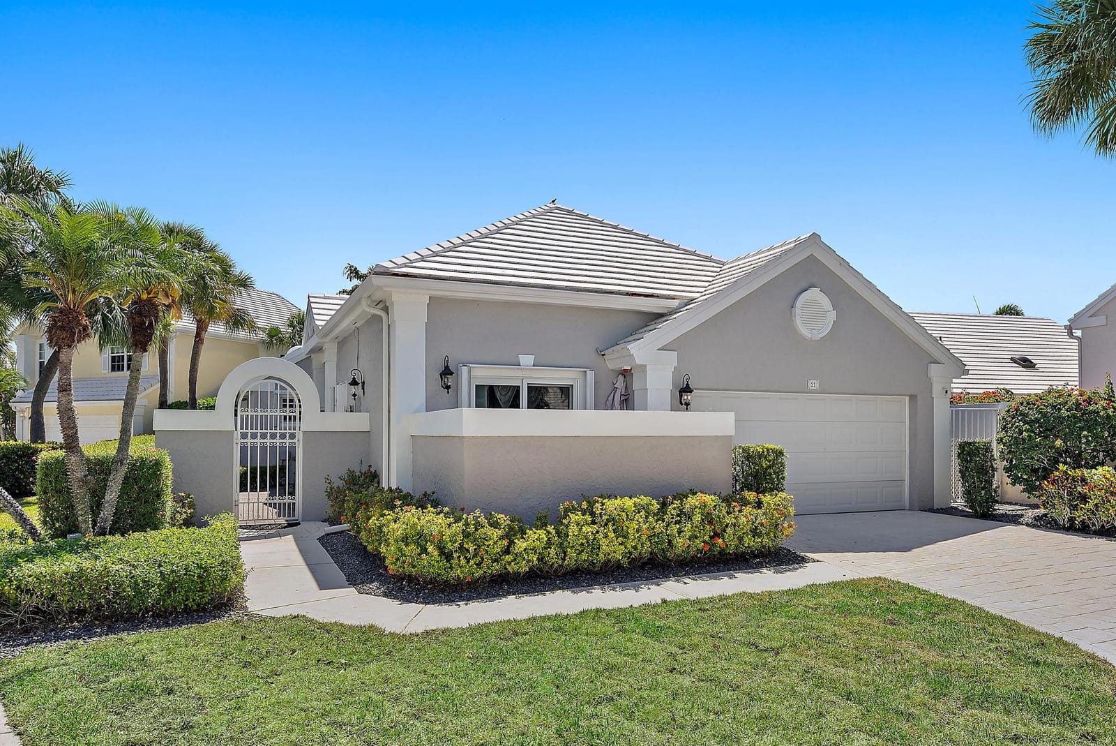 21 Windsor Lane, Palm Beach Gardens, FL 33418 photo 2