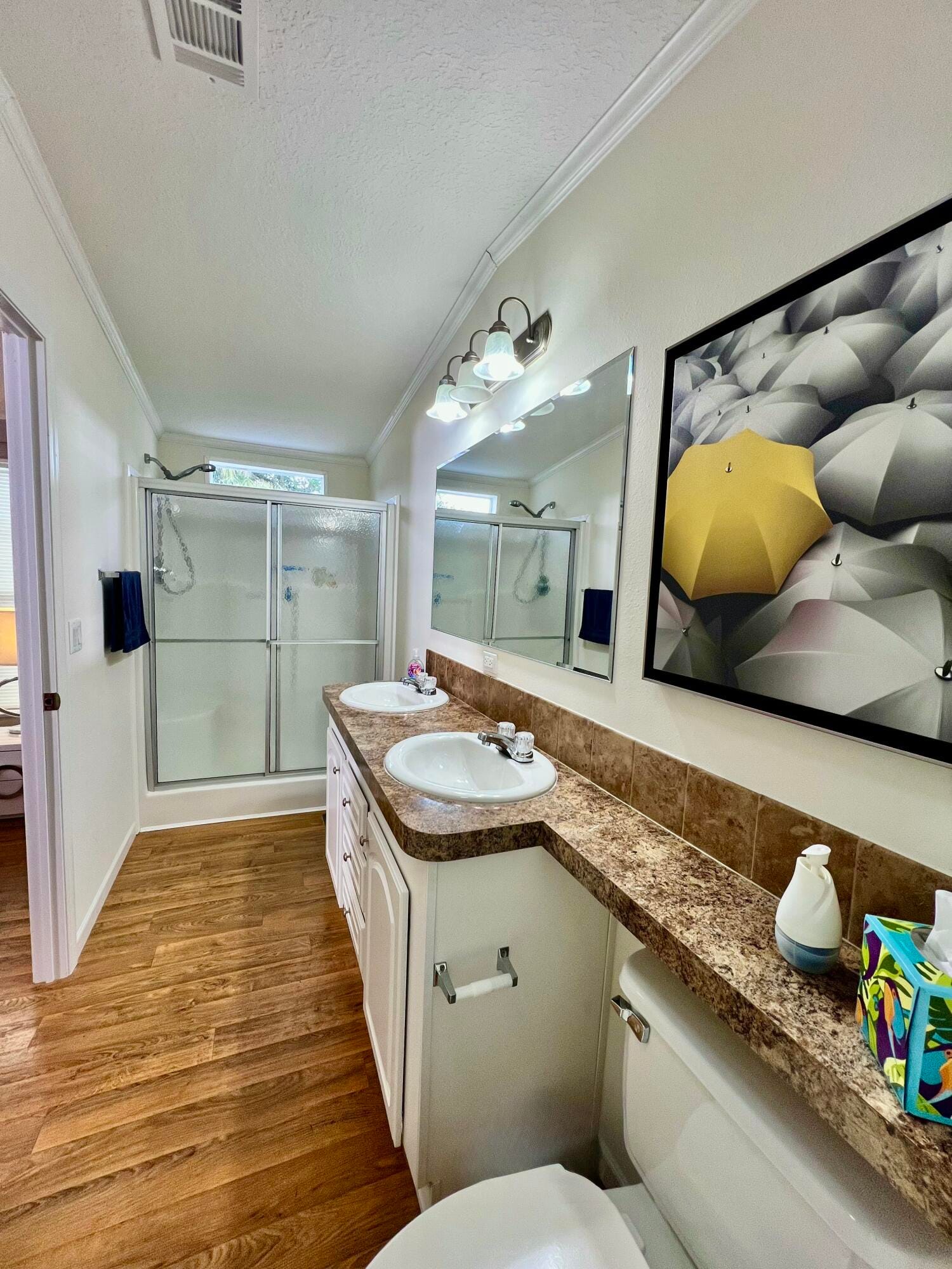 309 Hibiscus Drive — photo 2