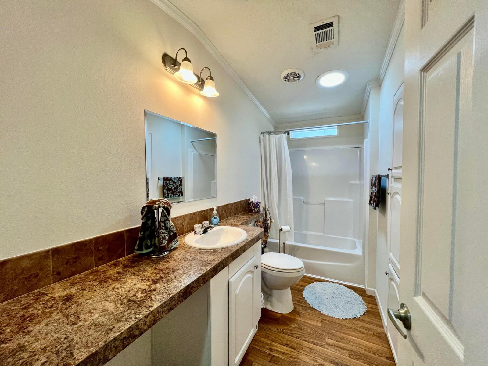 309 Hibiscus Drive — photo 8