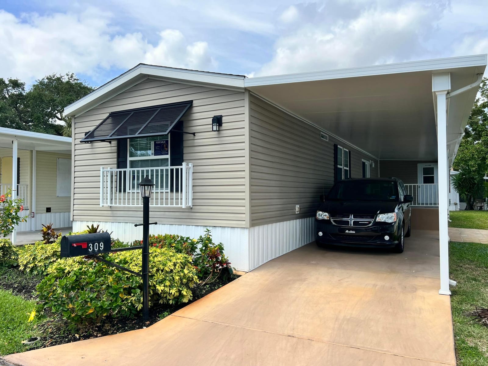 309 Hibiscus Drive — photo 9