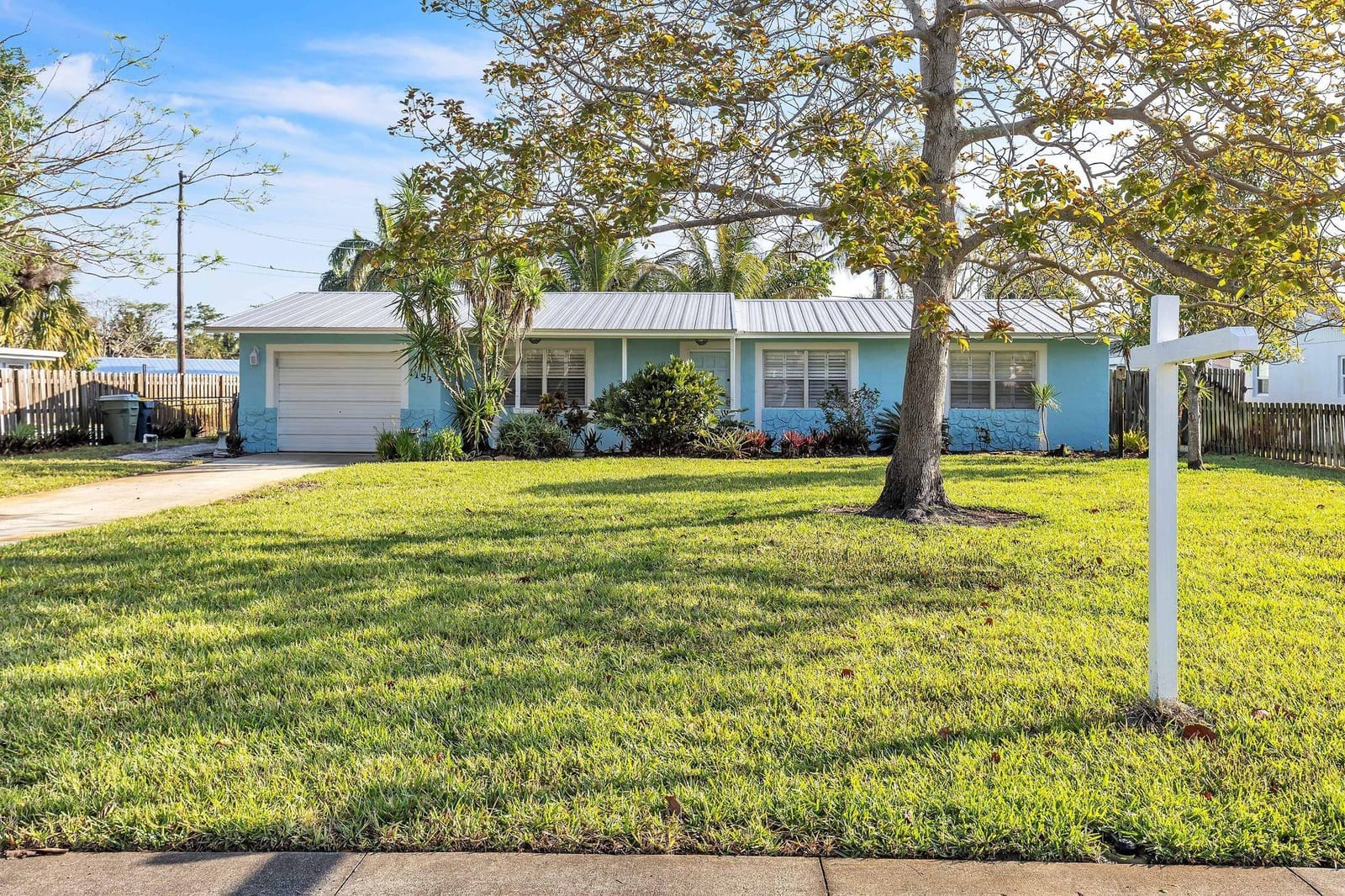 1153 SE Dolphin Drive, Stuart, FL 34996 photo 3