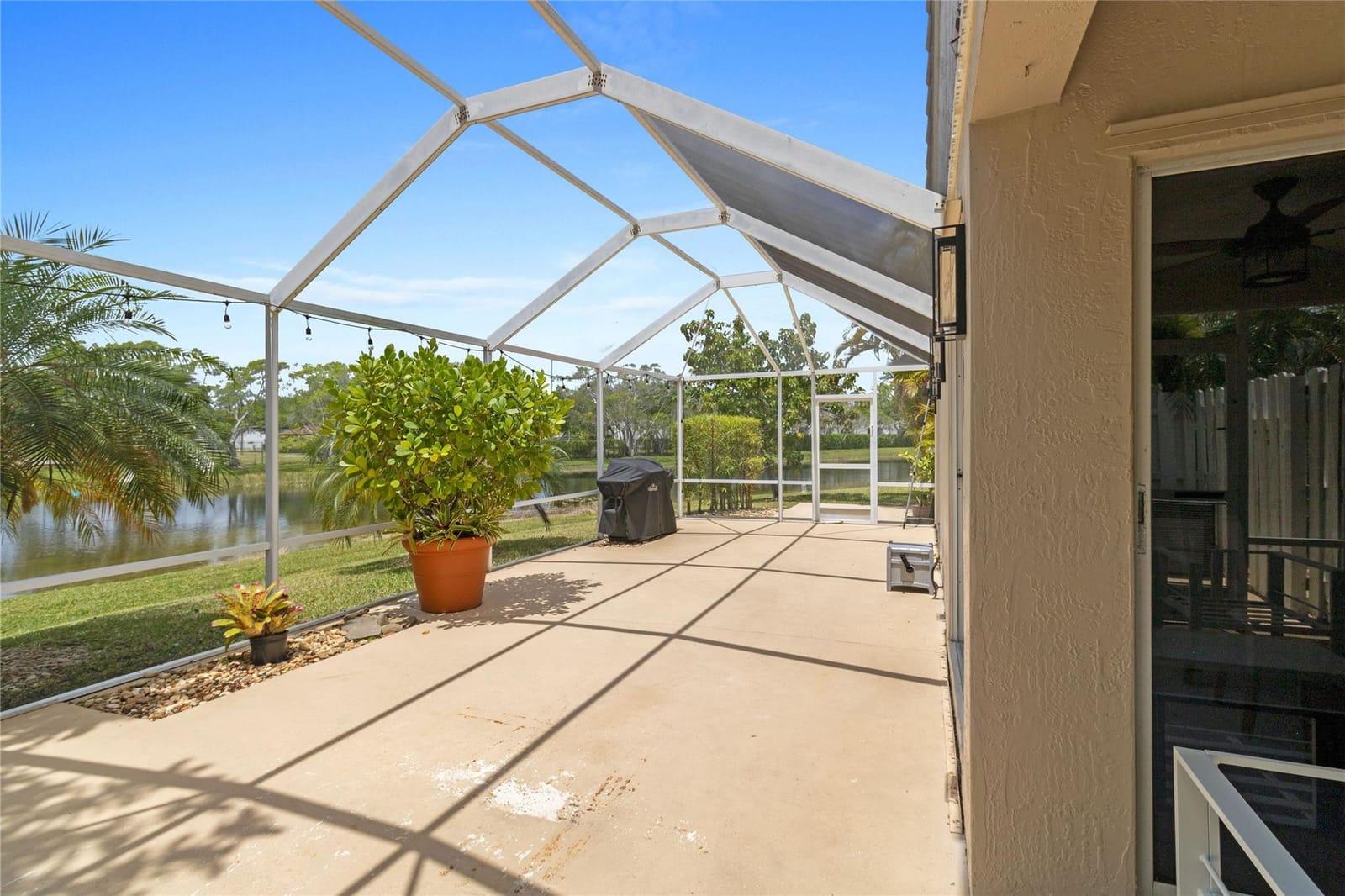 350 Somerset Way, Weston, FL 33326 photo 2