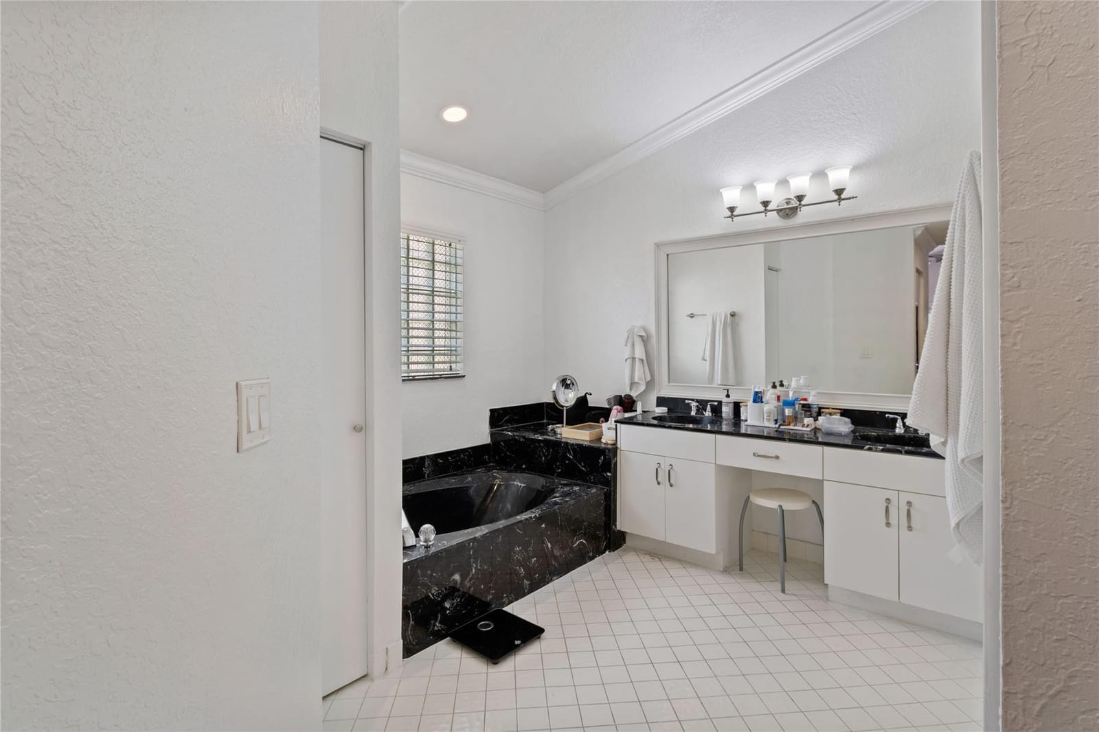 350 Somerset Way, Weston, FL 33326 photo 15