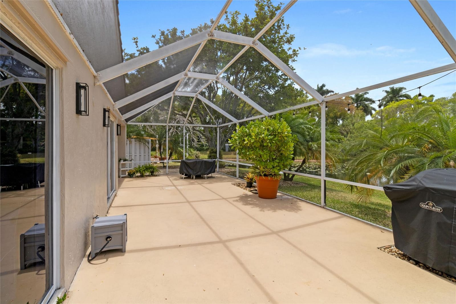 350 Somerset Way, Weston, FL 33326 photo 17