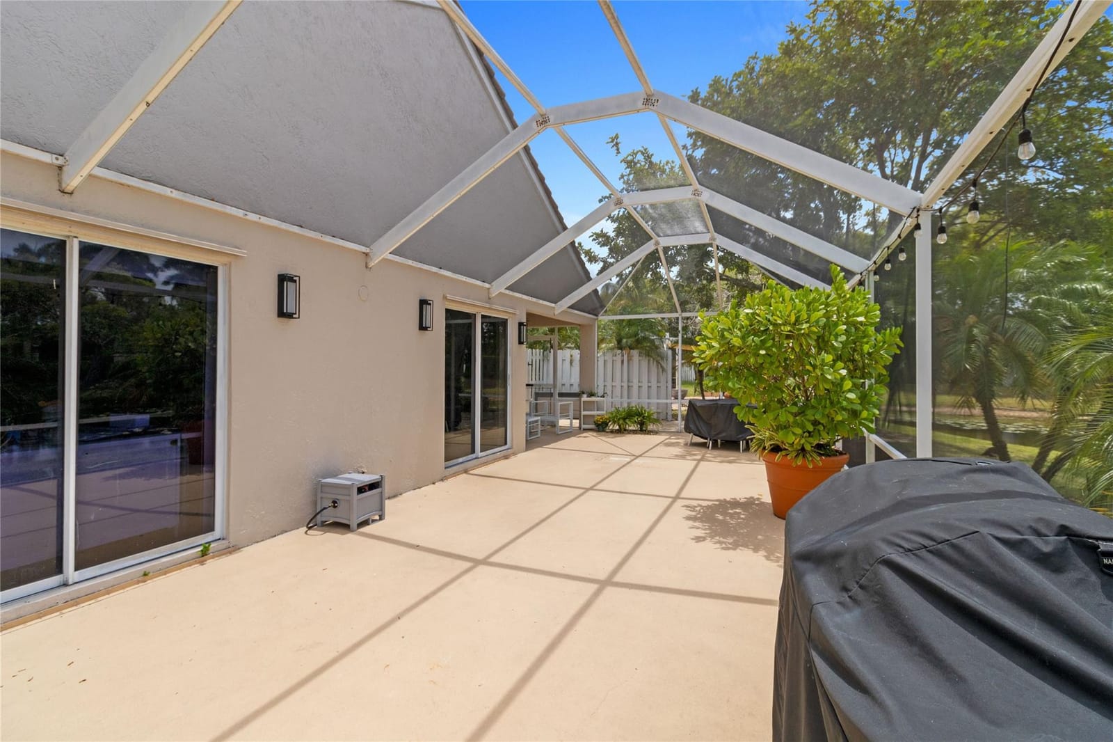 350 Somerset Way, Weston, FL 33326 photo 4