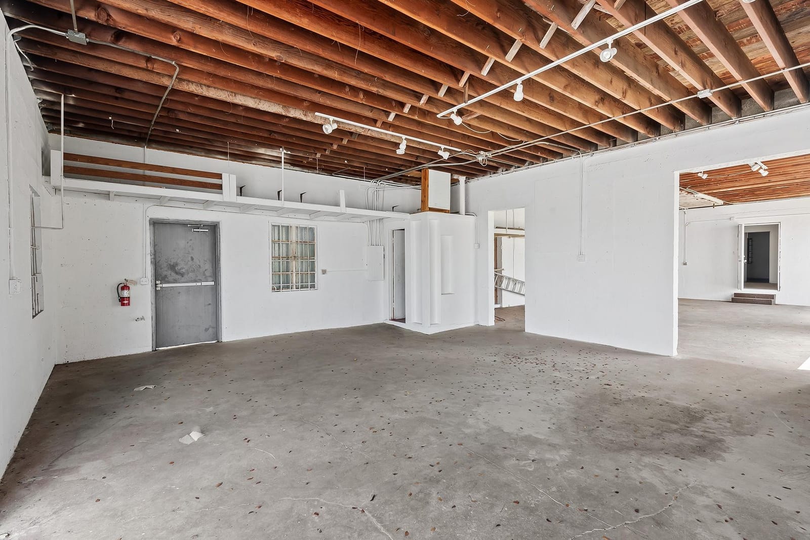 804-810 NE 4th Avenue 804 #804, 805 & 810 — photo 7