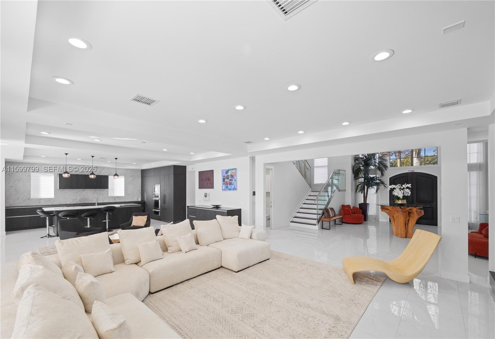 513 Palm Drive, Hallandale Beach, FL 33009 photo 15