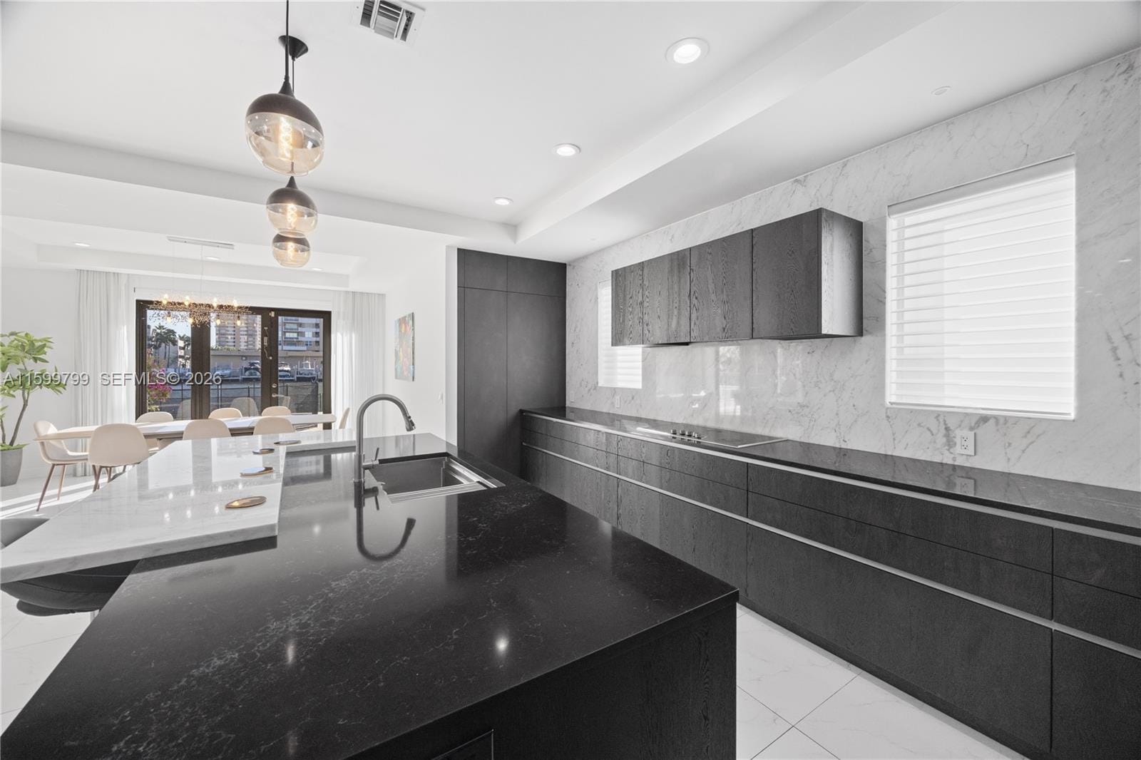 513 Palm Drive, Hallandale Beach, FL 33009 photo 17