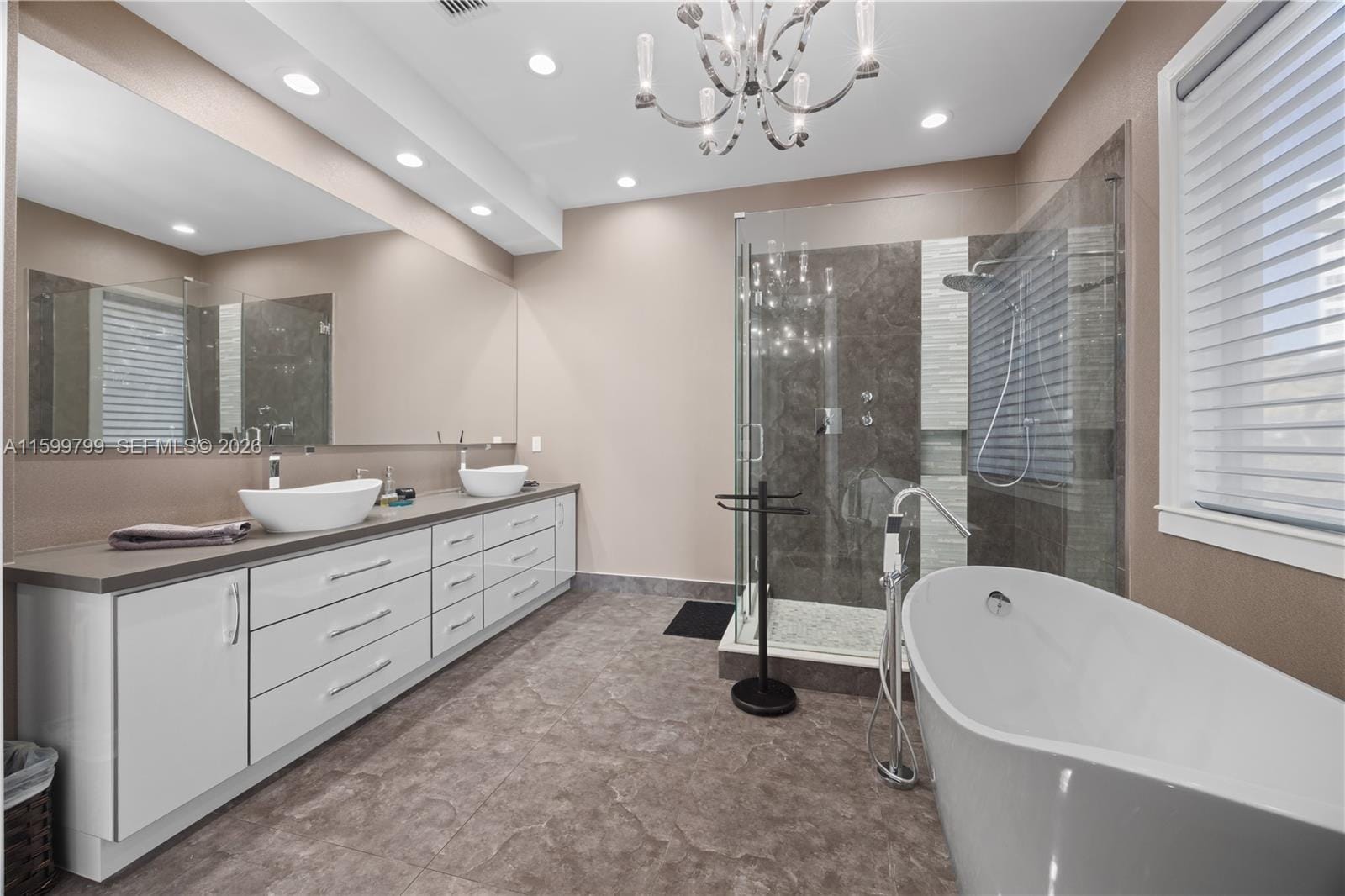513 Palm Drive, Hallandale Beach, FL 33009 photo 25