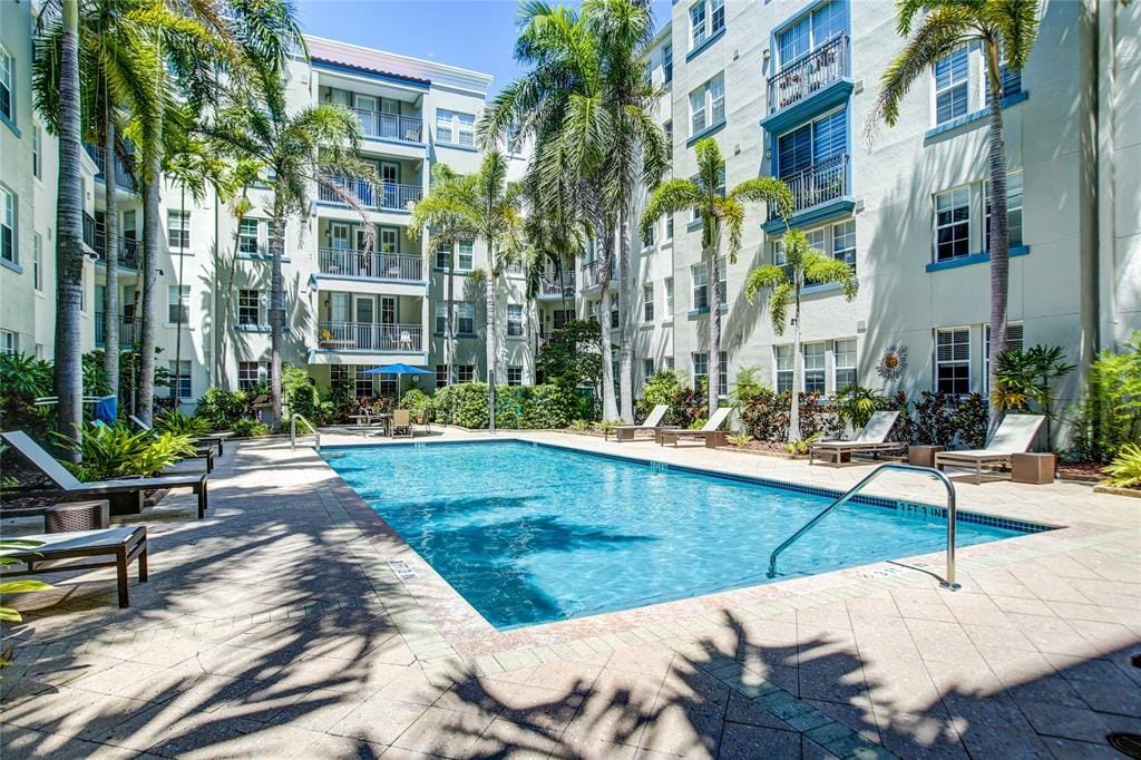 533 NE 3rd Avenue 417, Fort Lauderdale, FL 33301 photo 18