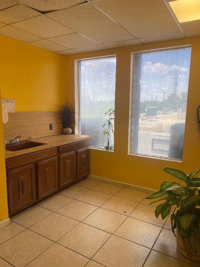 1075 Sunset Strip — photo 4