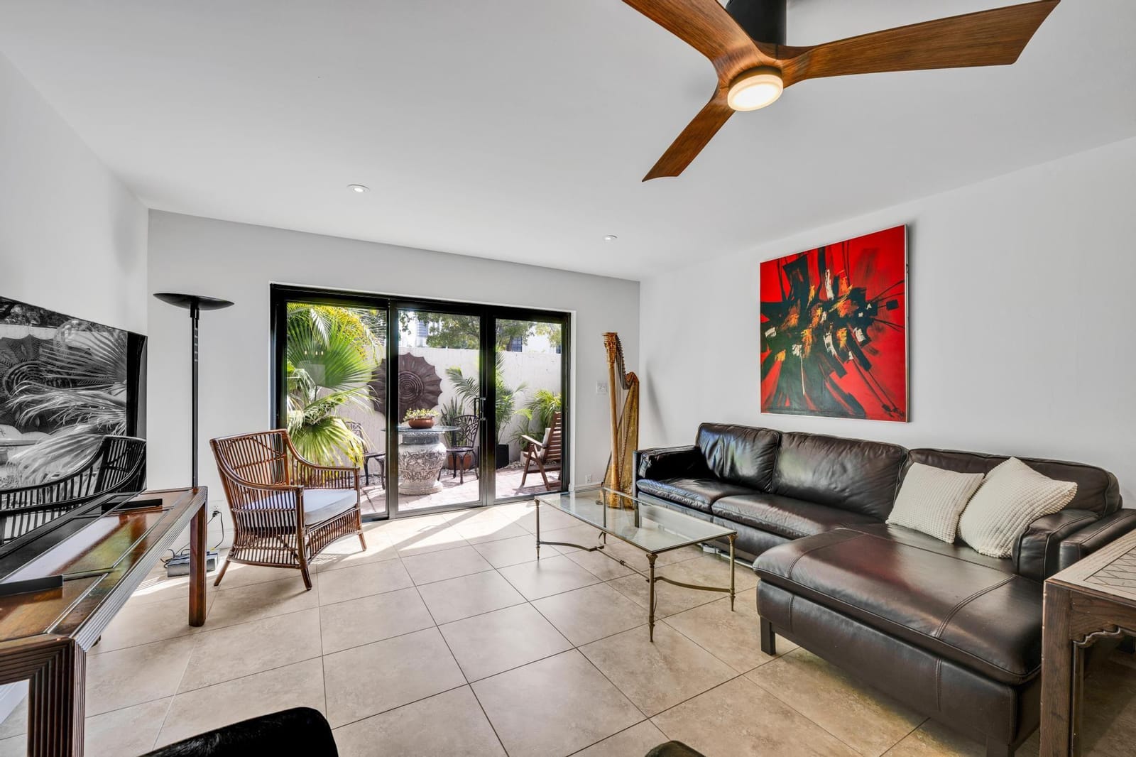 547 NE 7th Avenue 3a — photo 12